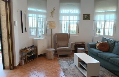 Reventa - Villa - Los Montesinos - La Herrada