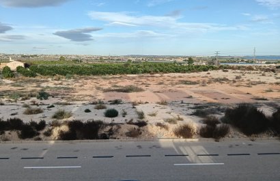 Reventa - Villa - Los Montesinos - La Herrada