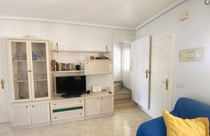 Reventa - Townhouse / Duplex - Benijofar - Monte Azul