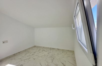 Reventa - Townhouse / Duplex - Torrevieia - Los Balcones