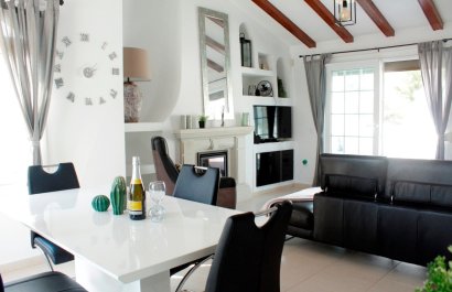 Resale - Villa - Orihuela Costa - Villamartin Fortuna