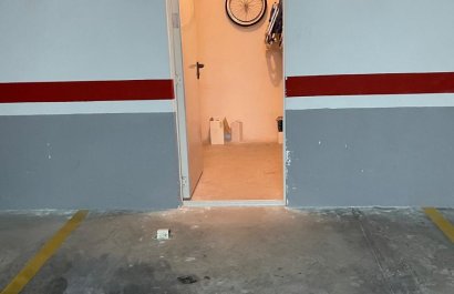 Reventa - Garaje - Mil Palmeras