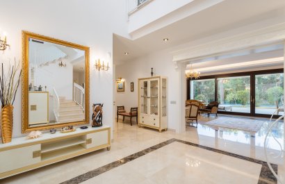 Obra nueva - Villa - Estepoa - Estepona