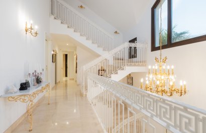 Obra nueva - Villa - Estepoa - Estepona