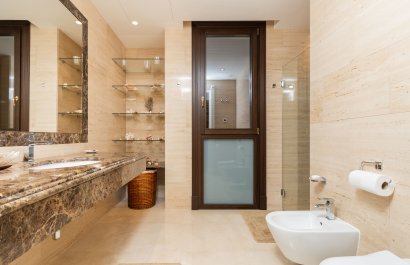 Obra nueva - Villa - Estepoa - Estepona