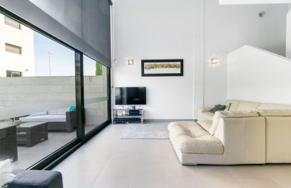 Reventa - Villa - Villamartín - Los Dolses