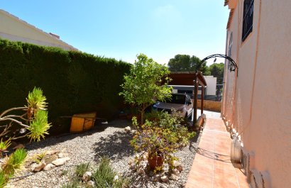 Reventa - Villa (detached) - Orihuela Costa - Los Balcones