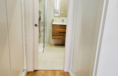 Reventa - Apartamento / piso - Torrevieia - Center