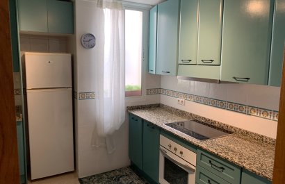 Resale - Apartment / flat - Torrevieia - Center