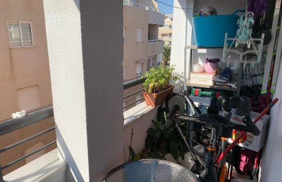 Resale - Apartment / flat - Torrevieia - Center