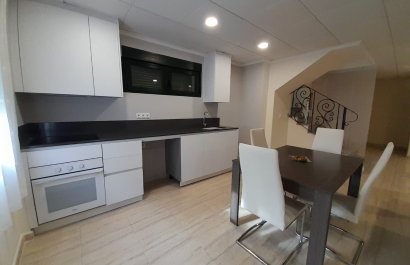 Reventa - Townhouse / Duplex - Ciudad Quesada