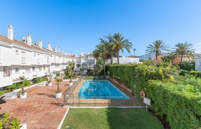 Reventa - Townhouse / Duplex - Marbella - Puerto Banús