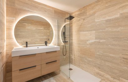 Reventa - Townhouse / Duplex - Marbella - Puerto Banús