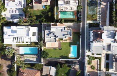 Reventa - Villa - Marbella - Las Chapas