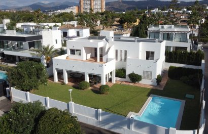 Reventa - Villa - Marbella - Las Chapas