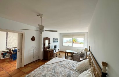 Reventa - Villa - Marbella - Las Chapas