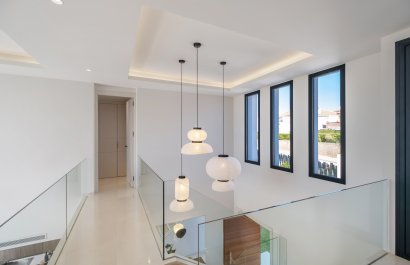 Reventa - Villa - Estepoa - El Paraíso