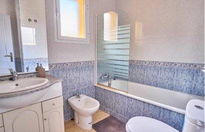 Reventa - Villa - Los Montesinos - La Herrada