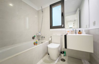 Reventa - Apartamento / piso - Estepoa - New Golden Mile