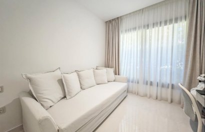 Reventa - Apartamento / piso - Estepoa - New Golden Mile