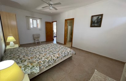 Resale - Villa - Daya Nueva