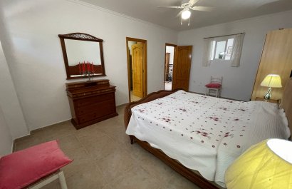 Resale - Villa - Daya Nueva