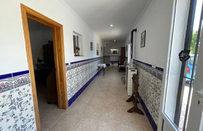 Resale - Villa - Daya Nueva