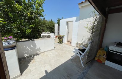 Resale - Villa - Daya Nueva