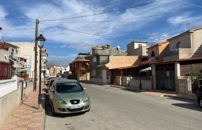 Herverkoop - Townhouse / Duplex / Corner - Jacarilla - Comunidad Valenciana