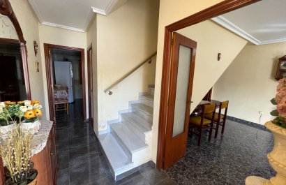 Herverkoop - Townhouse / Duplex / Corner - Jacarilla - Comunidad Valenciana