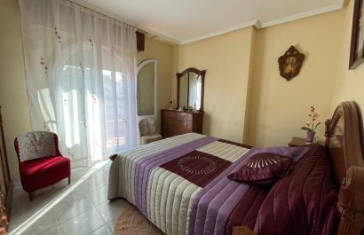 Herverkoop - Townhouse / Duplex / Corner - Jacarilla - Comunidad Valenciana