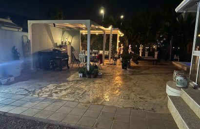 Reventa - Villa - Hondón de las Nieves - Urbaniz La Montañosa