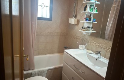 Reventa - Villa - Hondón de las Nieves - Urbaniz La Montañosa