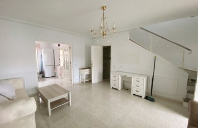 Reventa - Townhouse / Duplex - Benijofar - Monte Azul