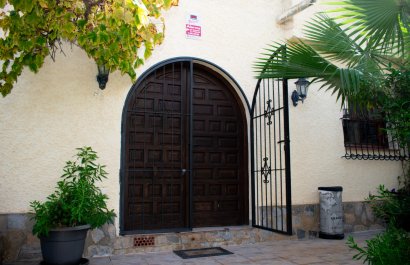 Reventa - Villa - Torrevieia - Torrevieja