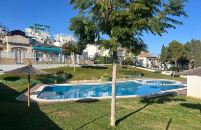 Reventa - Townhouse / Duplex - Torrevieia - Lago Jardín II
