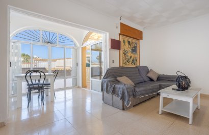 Reventa - Villa - Torrevieia - Urbanización San Luis