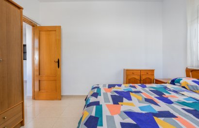 Reventa - Villa - Torrevieia - Urbanización San Luis