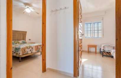 Reventa - Villa - Torrevieia - Urbanización San Luis