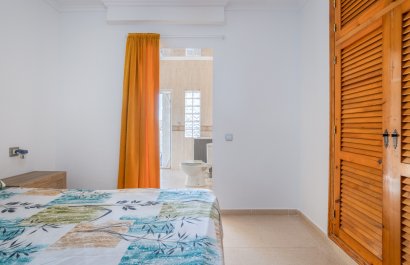 Reventa - Villa - Torrevieia - Urbanización San Luis