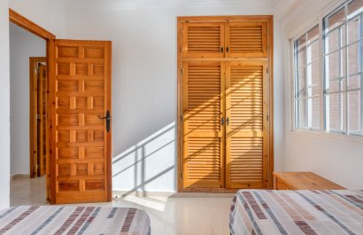 Reventa - Villa - Torrevieia - Urbanización San Luis