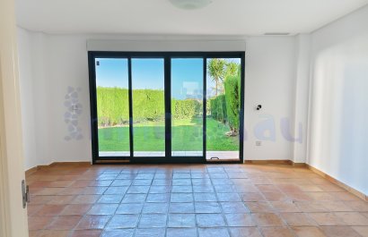 Reventa - Townhouse / Duplex - Polop - Urbanizacion