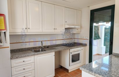 Reventa - Townhouse / Duplex - Polop - Urbanizacion