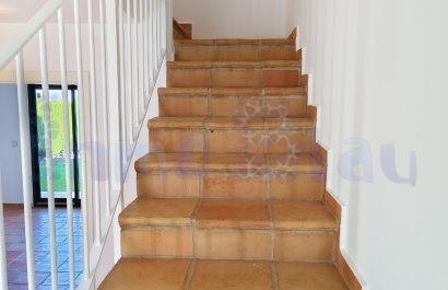 Reventa - Townhouse / Duplex - Polop - Urbanizacion