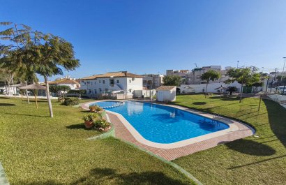 Reventa - Townhouse / Duplex - Torrevieia - Lago Jardin