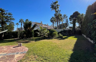 Reventa - Villa - Villamartin