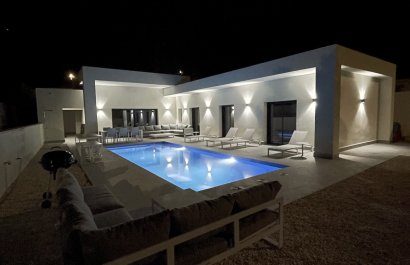 Obra nueva - Villa - La Romana