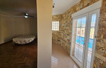 Resale - Villa - Los Alcázares