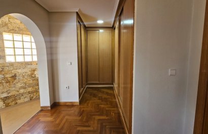 Resale - Villa - Los Alcázares