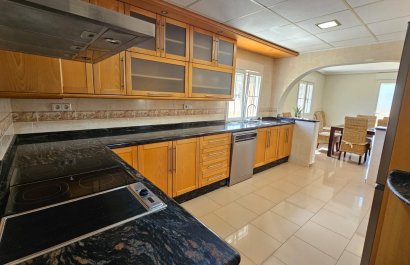 Resale - Villa - Los Alcázares